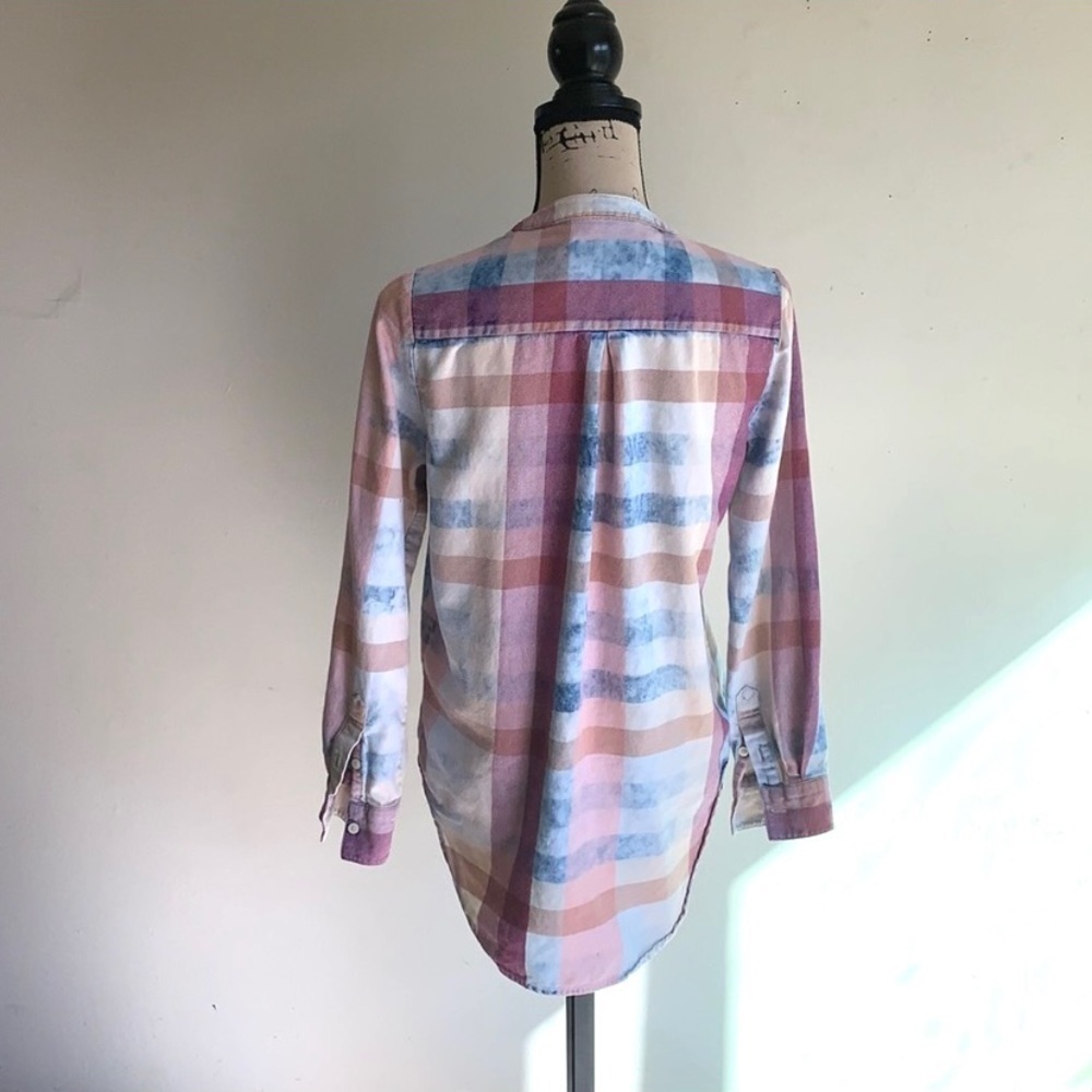 Isabella Sinclair Bleach Plaid Pullover Top - Picture 6 of 10